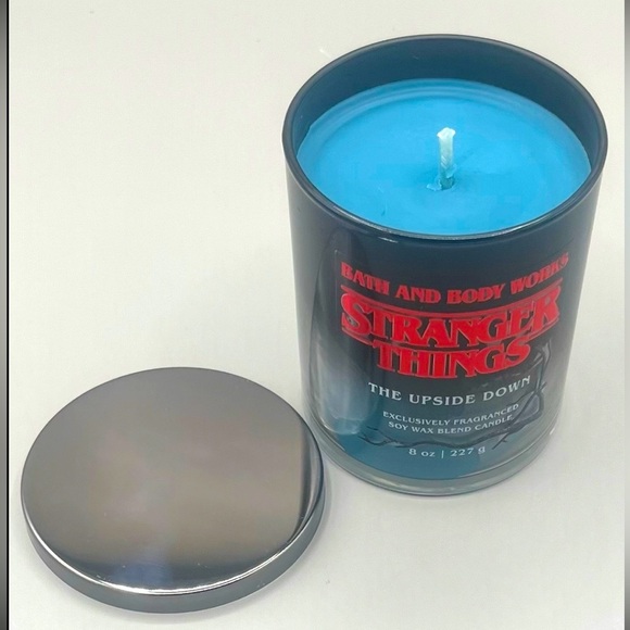 Bath & Body Works STRANGER THINGS Single Wick Candle “The Upside Down World” NEW - Picture 4 of 5